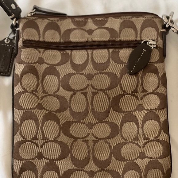 Coach crossbody - Picture 1 of 6